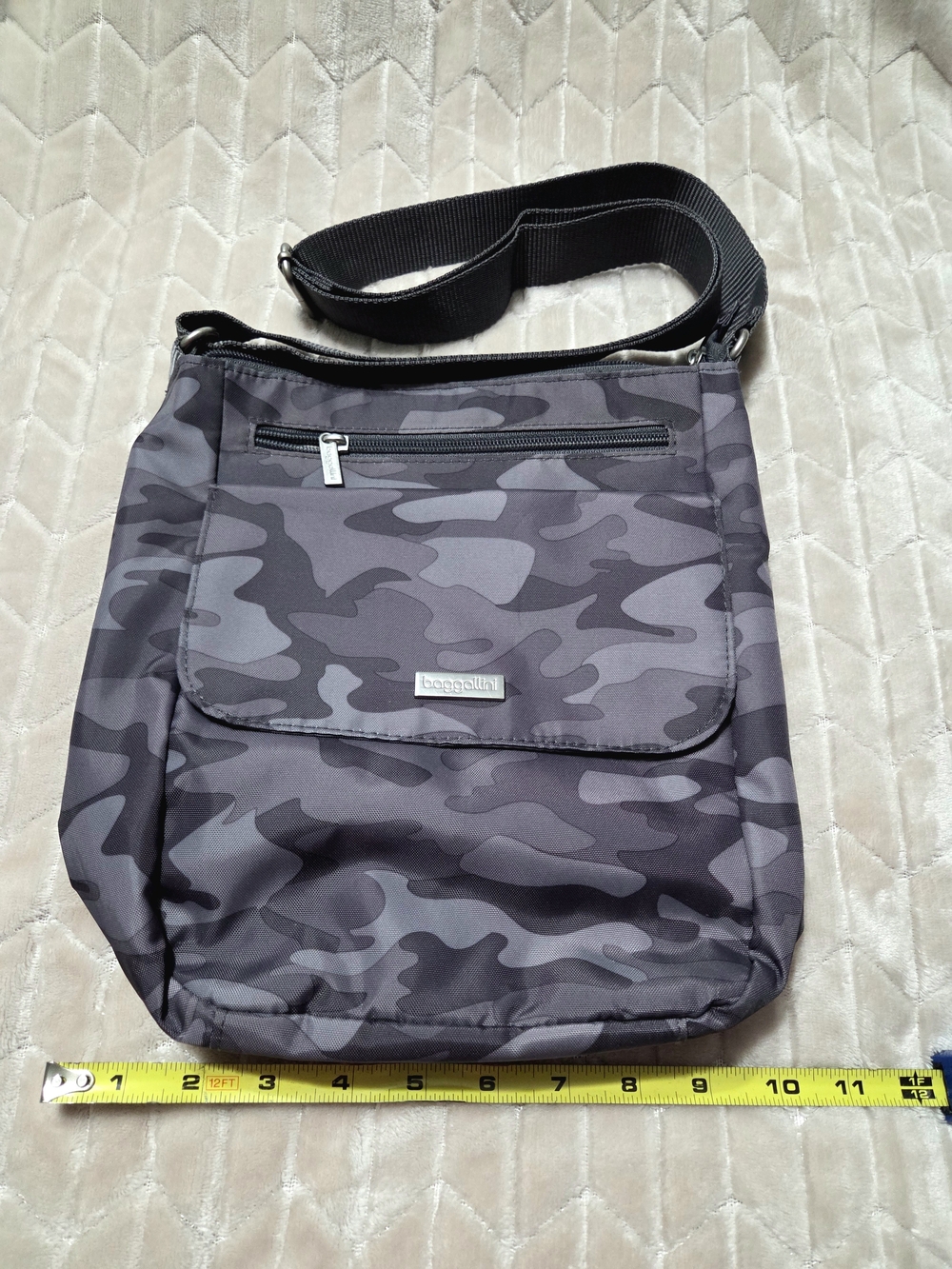 Baggallini Gray Camo Crossbody Bag
